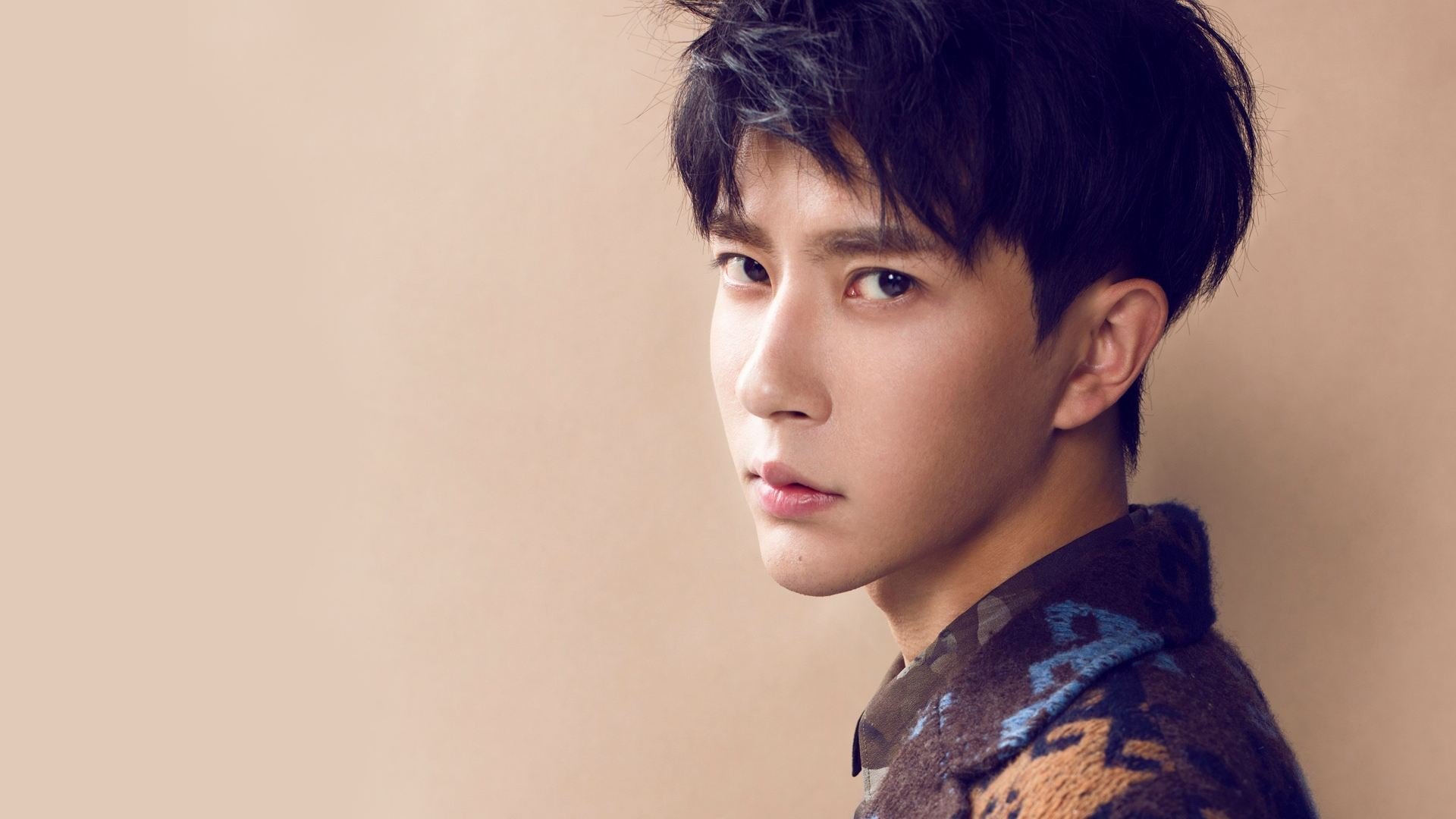 赛季亮点回顾：那些令人惊叹的瞬间谁还能复制？，赛季皮肤点亮